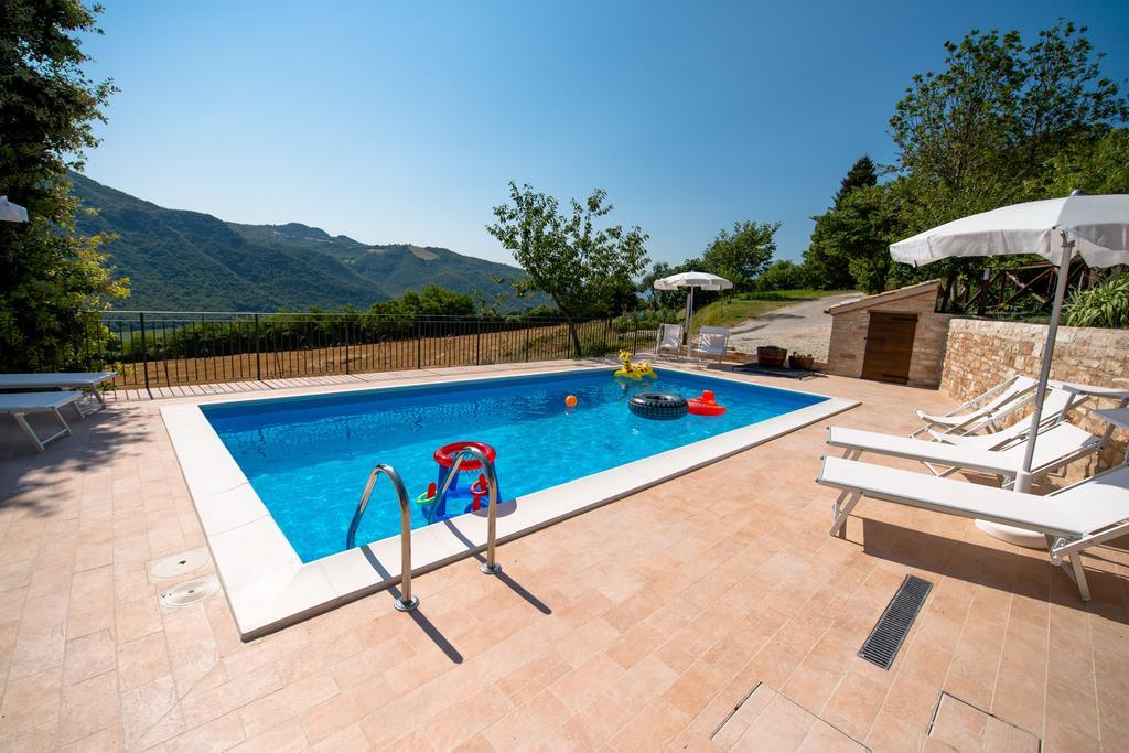 Casetta In Pietra Acqualagna Szoba fotó